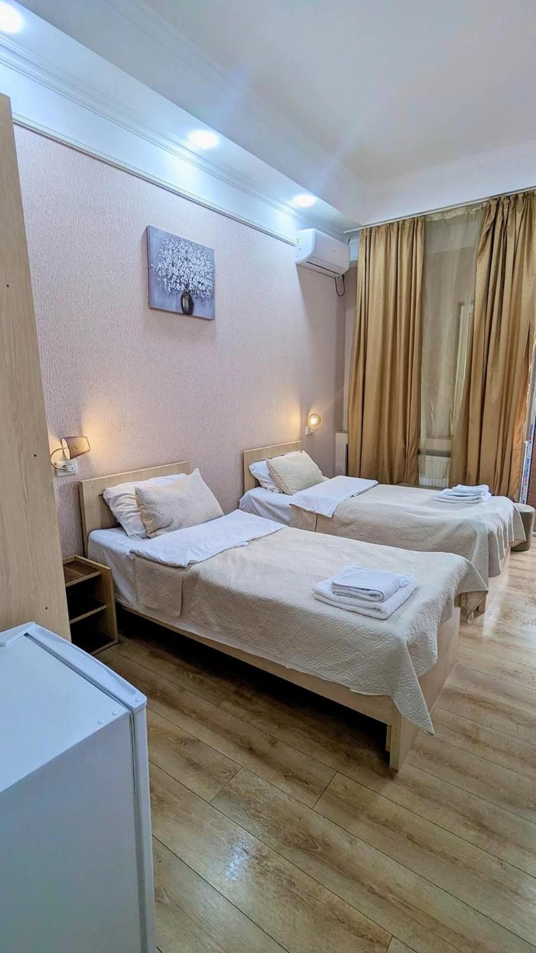 Dkd-Bridge Hotel Тбилиси Екстериор снимка