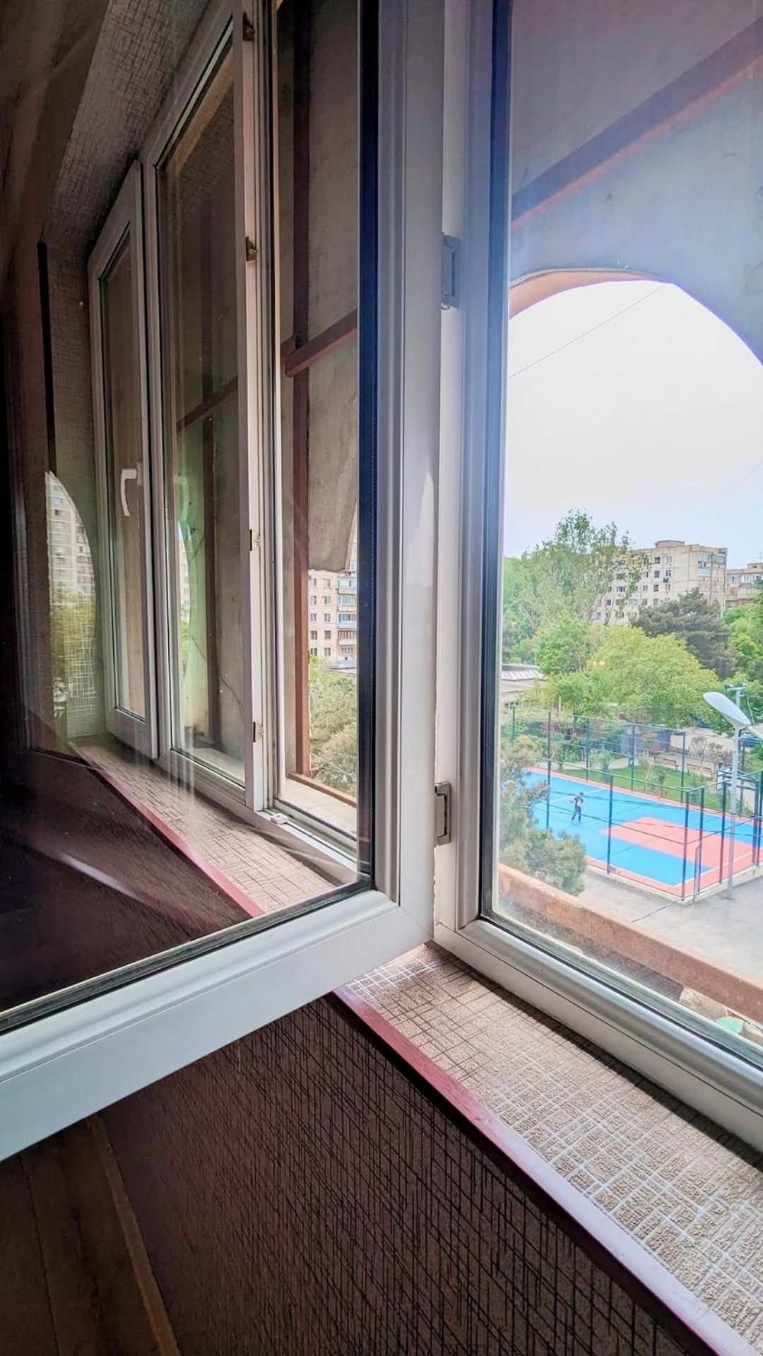Dkd-Bridge Hotel Тбилиси Екстериор снимка