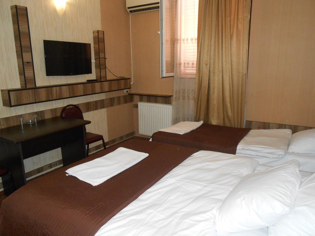 Dkd-Bridge Hotel Тбилиси Екстериор снимка