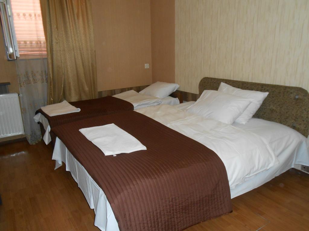 Dkd-Bridge Hotel Тбилиси Екстериор снимка