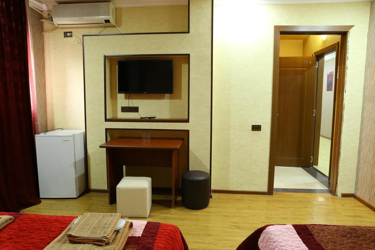 Dkd-Bridge Hotel Тбилиси Екстериор снимка